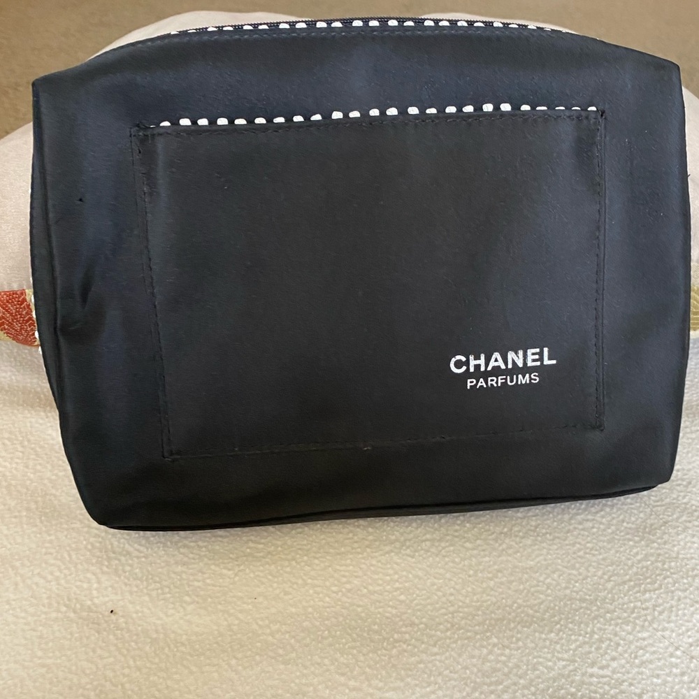 Chanel parfums cosmetic bag